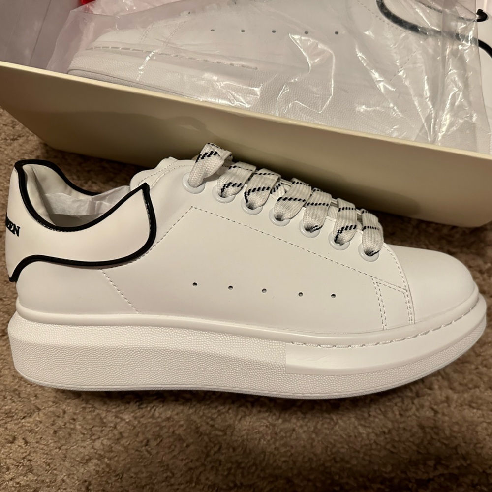 Alexander McQueen Oversized Sneaker